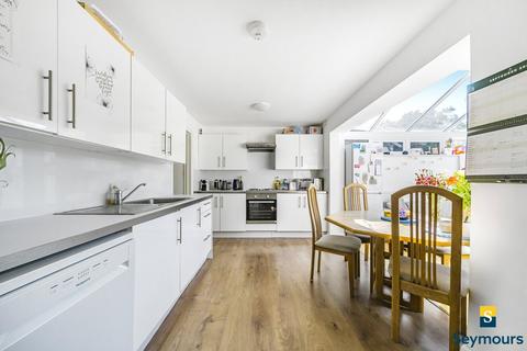 65 Pond Meadow, Guildford, GU2 8LG