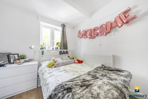 65 Pond Meadow, Guildford, GU2 8LG