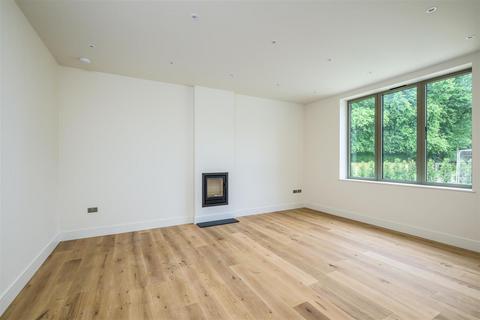 12a Vicars Close, Biddenham, Bedford, MK40 4BG