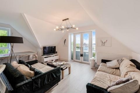 2 bedroom penthouse for sale, Ruxley Lane, Ewell