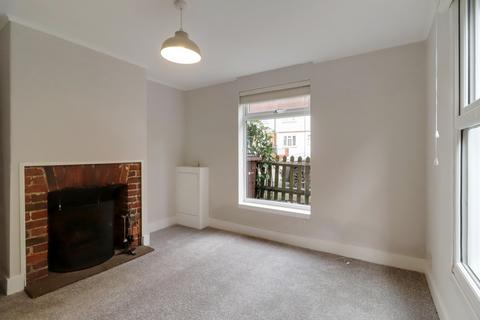 2 bedroom semi-detached house to rent, 129 Stoughton Road, Guildford