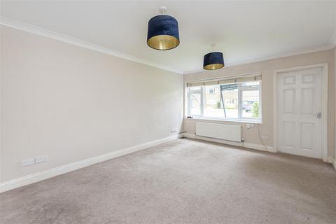 50 Cuckmans Drive, St Albans, AL2 3AX
