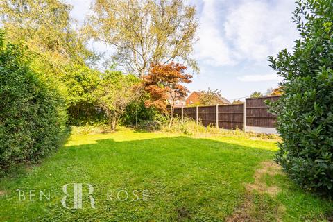 3 bedroom semi-detached house for sale, Bannister Drive, Leyland