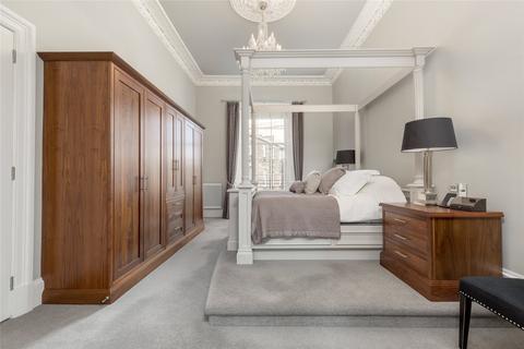 20 Coates Crescent, Edinburgh, EH3 7AF