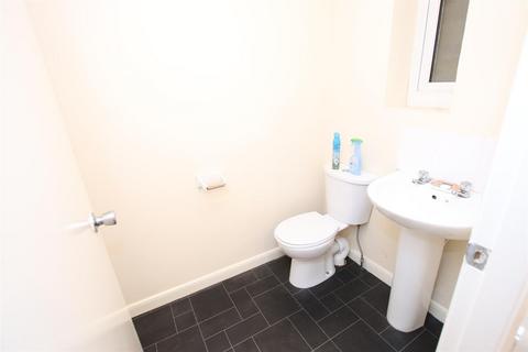 12 Rose Mount, Bradford, BD2 4JJ