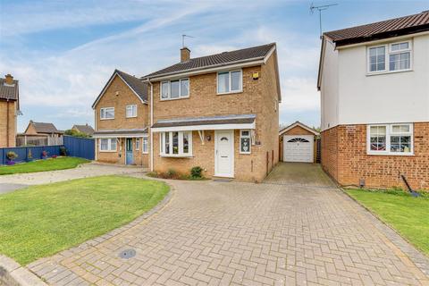 3 bedroom detached house for sale, Penhale Drive, Hucknall NG15