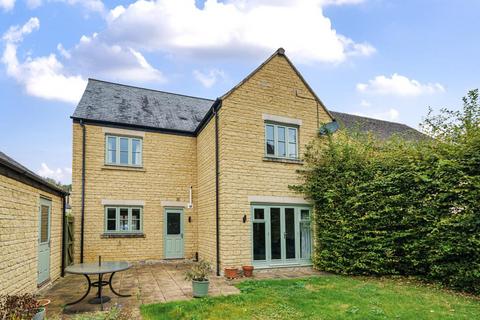 6 Lysander Way, Moreton-in-marsh, GL56 0GF