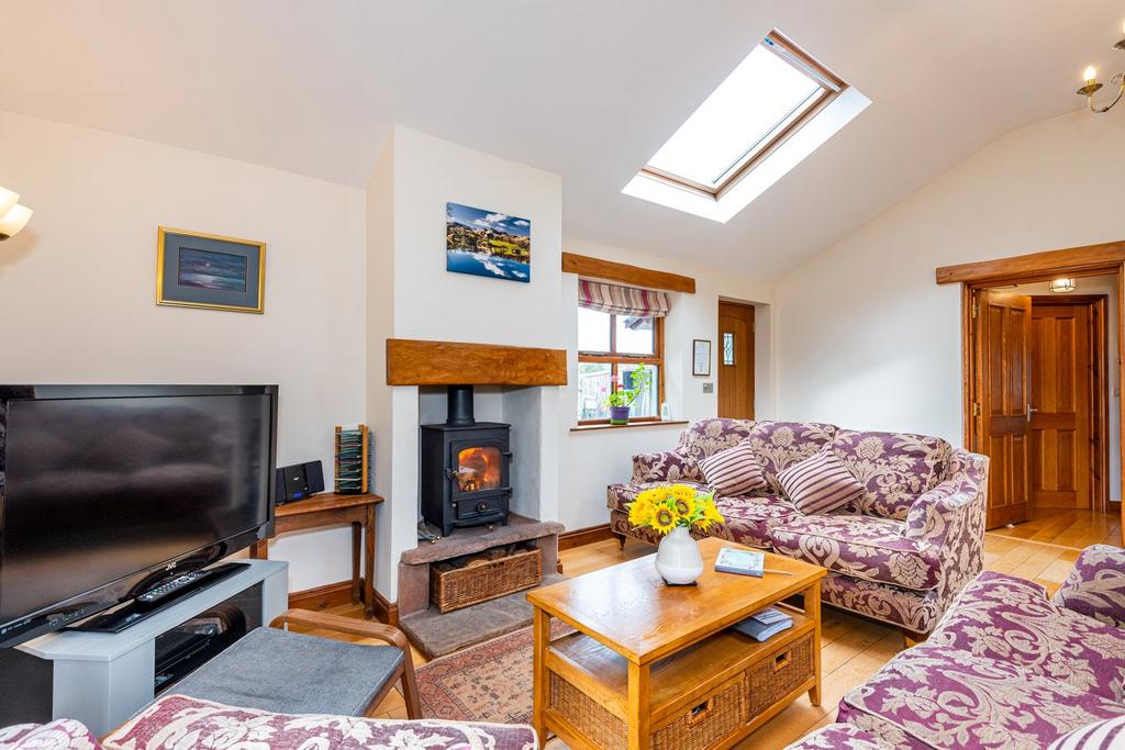 HOLIDAY COTTAGE Open plan living