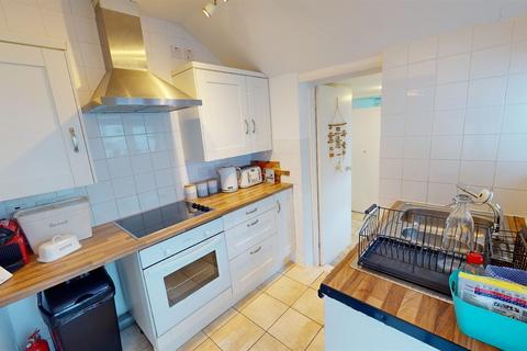 2 bedroom terraced house for sale, Main Street, Penzance TR18