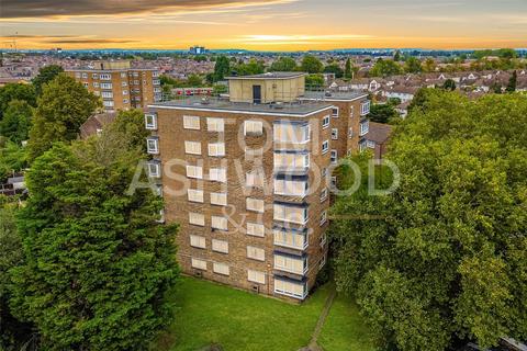 1 bedroom apartment for sale, John Burns Drive, Barking, IG11