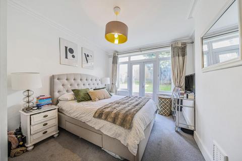 2 bedroom flat for sale, Valley Road, Streatham