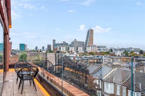 2 bedroom apartment to rent, Coronation Court, Brewster Gardens, W10