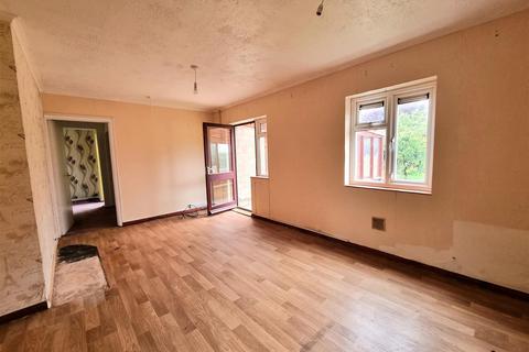 1 Blackcross, Chippenham, SN15 3LD