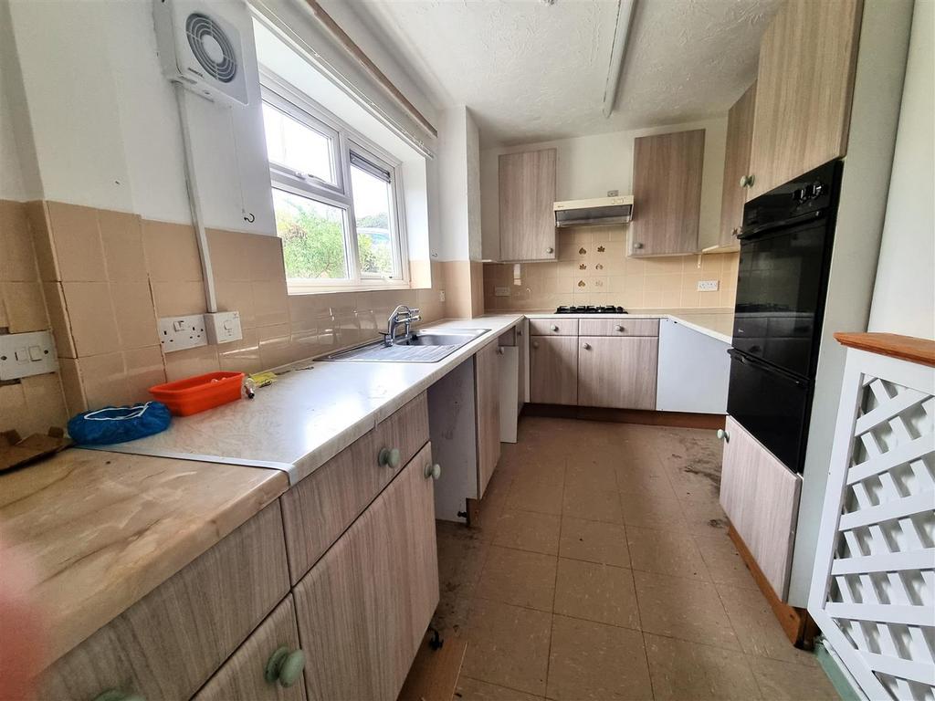 1 Blackcross - Kitchen.jpg