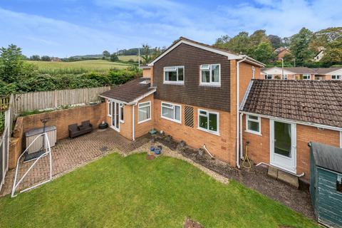 21 Lime Tree Mead, Tiverton, EX16 4PX