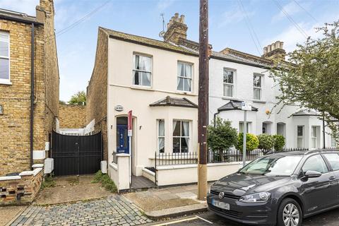 3 bedroom end of terrace house for sale, Sefton Street, Putney, SW15