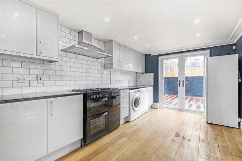 3 bedroom end of terrace house for sale, Sefton Street, Putney, SW15