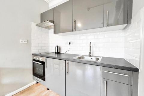 1 bedroom apartment to rent, Glenilla Road, Belsize Park, London, NW3