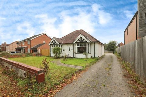 4 bedroom bungalow for sale, Beckfield Lane, York