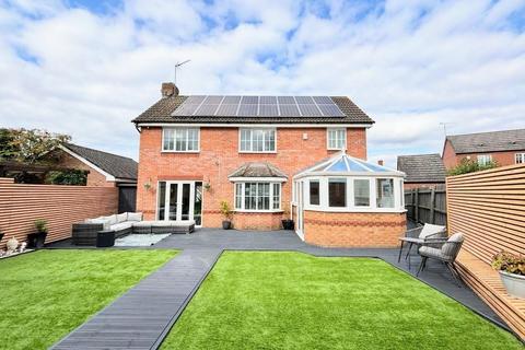 4 bedroom detached house for sale, Rickyard Walk, Grange Park, Northampton NN4