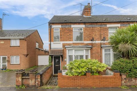 2 bedroom end of terrace house for sale, Irthlingborough Road, Finedon NN9