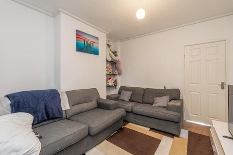 2 bedroom flat for sale, Anglesea Road, Southampton SO15