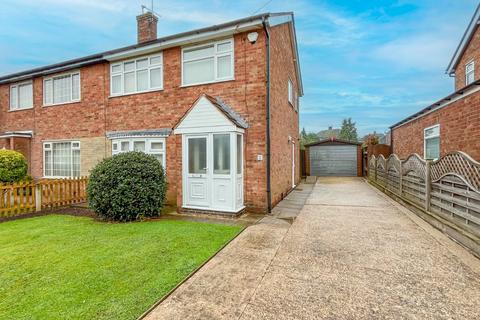 3 bedroom semi-detached house for sale, Dorton Avenue, Gainsborough, Lincolnshire, DN21