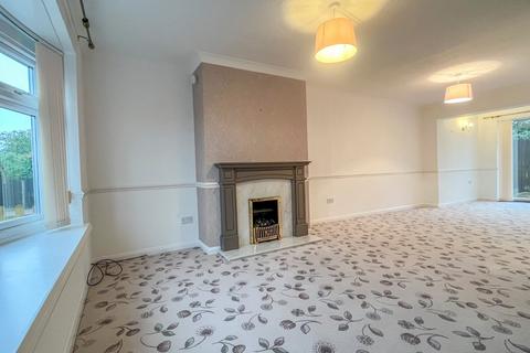 3 bedroom semi-detached house for sale, Dorton Avenue, Gainsborough, Lincolnshire, DN21