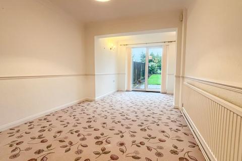 3 bedroom semi-detached house for sale, Dorton Avenue, Gainsborough, Lincolnshire, DN21