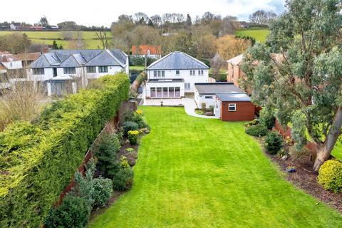 4 bedroom detached house for sale, Middle Street, Nazeing, Essex