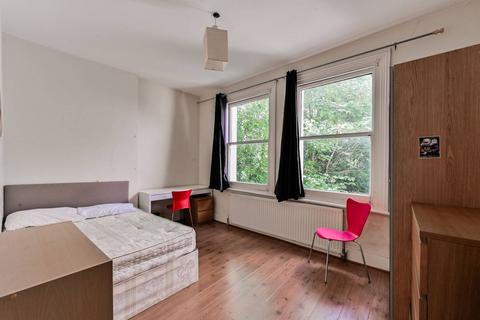 2 bedroom flat to rent, Muswell Avenue, Muswell Hill, London, N10