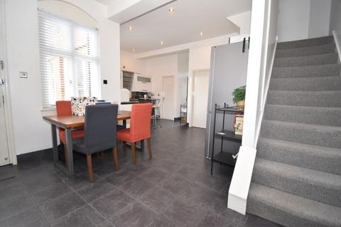 5 Van Buren Place, Exeter, EX2 7TJ