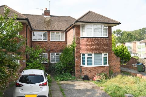 2 bedroom maisonette for sale, Belmont Road, Twickenham TW2