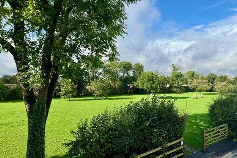 12 Thoresby Drive, Hereford, HR2 7RF