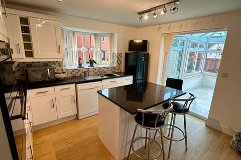 12 Thoresby Drive, Hereford, HR2 7RF