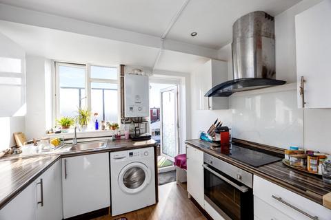 2 bedroom flat for sale, Sheridan Terrace, Hove