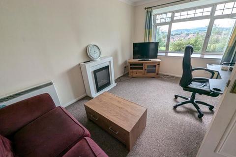 2 bedroom maisonette to rent, Redver Gardens, Newport