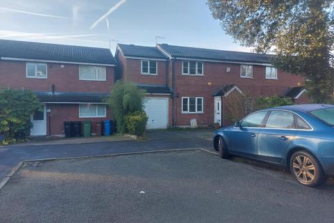 3 bedroom semi-detached house to rent, Leeside, Heaton Mersey, Stockport