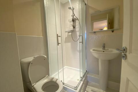 9 Chiltern Road, Corby, NN18 8GW