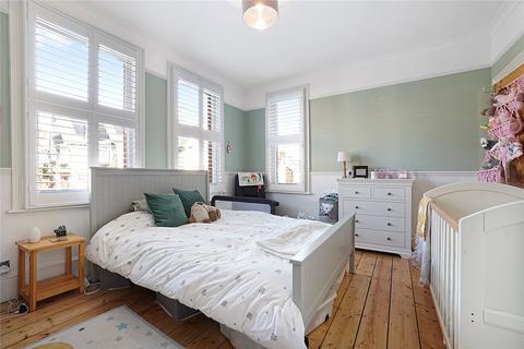 29 Goddington Road, Rochester, ME2 3DD