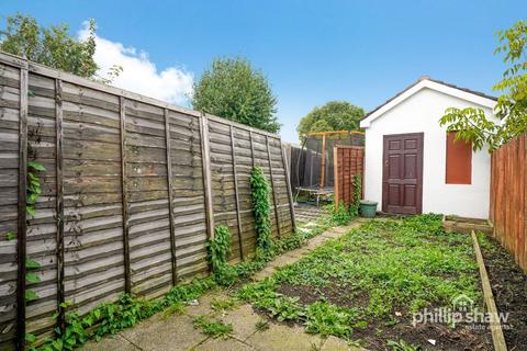 2 bedroom ground floor maisonette for sale, Rosslyn Crescent, Harrow, HA1