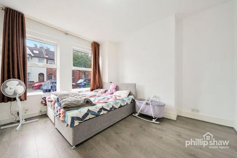 89 Rosslyn Crescent, Harrow, HA1 2SA