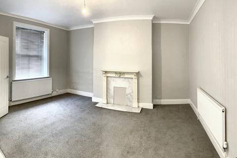 2 bedroom terraced house to rent, Church Street, Longwood HD3