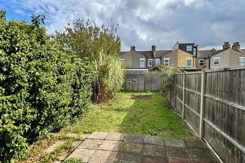 2 bedroom terraced house to rent, Bethel Road, Welling DA16