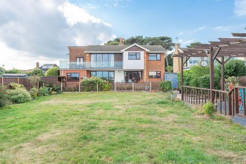 6 bedroom detached house for sale, Corton Road, Gunton