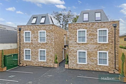 2 bedroom apartment to rent, Queens Road, Essex IG9