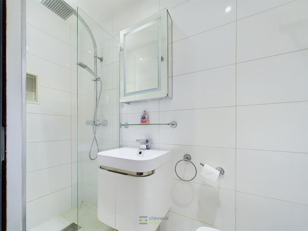 Ensuite