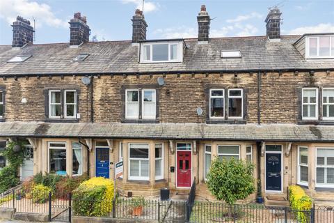 4 bedroom terraced house for sale, Queens Terrace, Leeds LS20