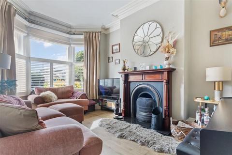 4 bedroom terraced house for sale, Queens Terrace, Leeds LS20