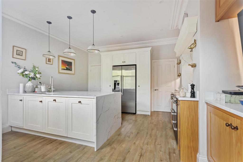 Bespoke open plan kitchen